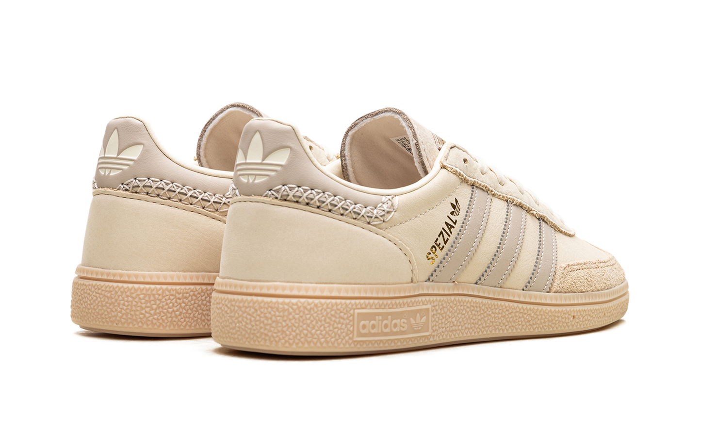 Adidas Handball Spezial WMNS "Cream White Beige" IE3699