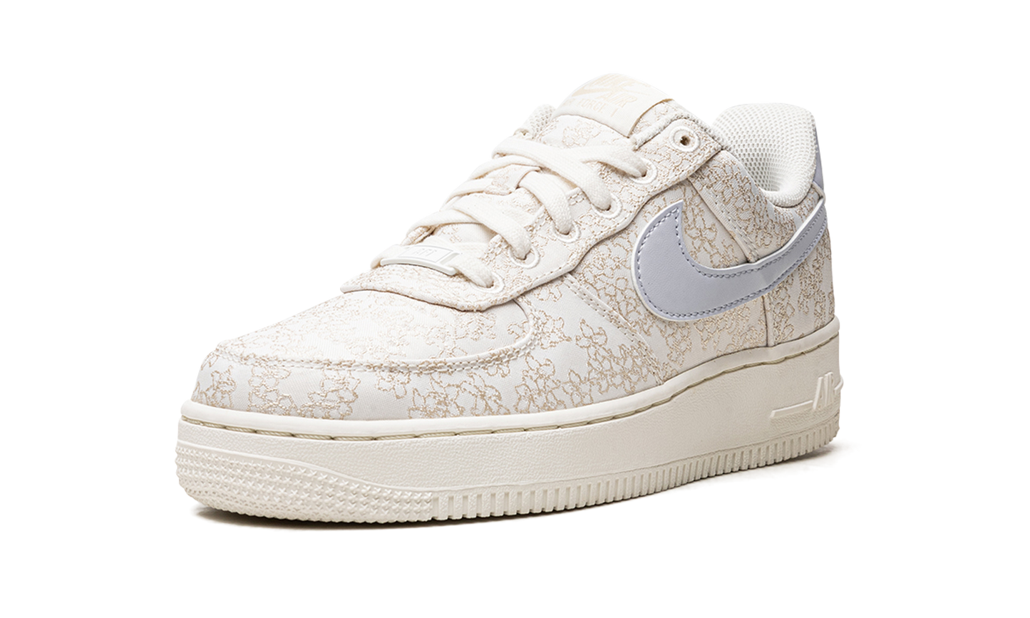 Nike AIR FORCE 1 '07 SE JACQ WMNS Flower Embroidery DR6402 900