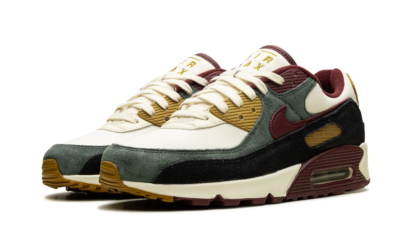 Nike AIR MAX 90 PRM "Coconut Milk / Green / Bronze" HQ3609 113