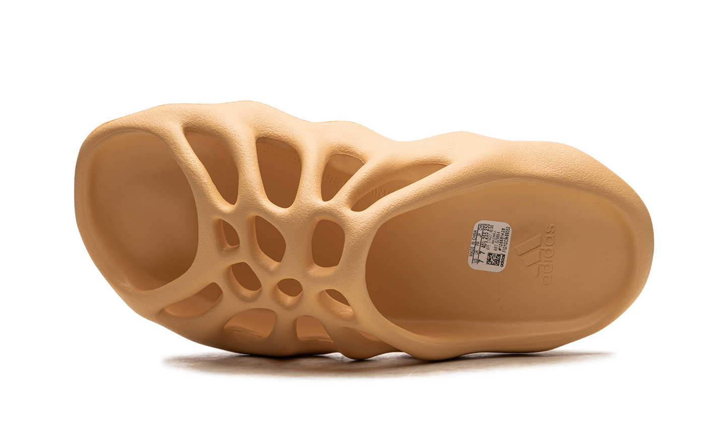 Yeezy 450 Slide "Cream" GZ9864