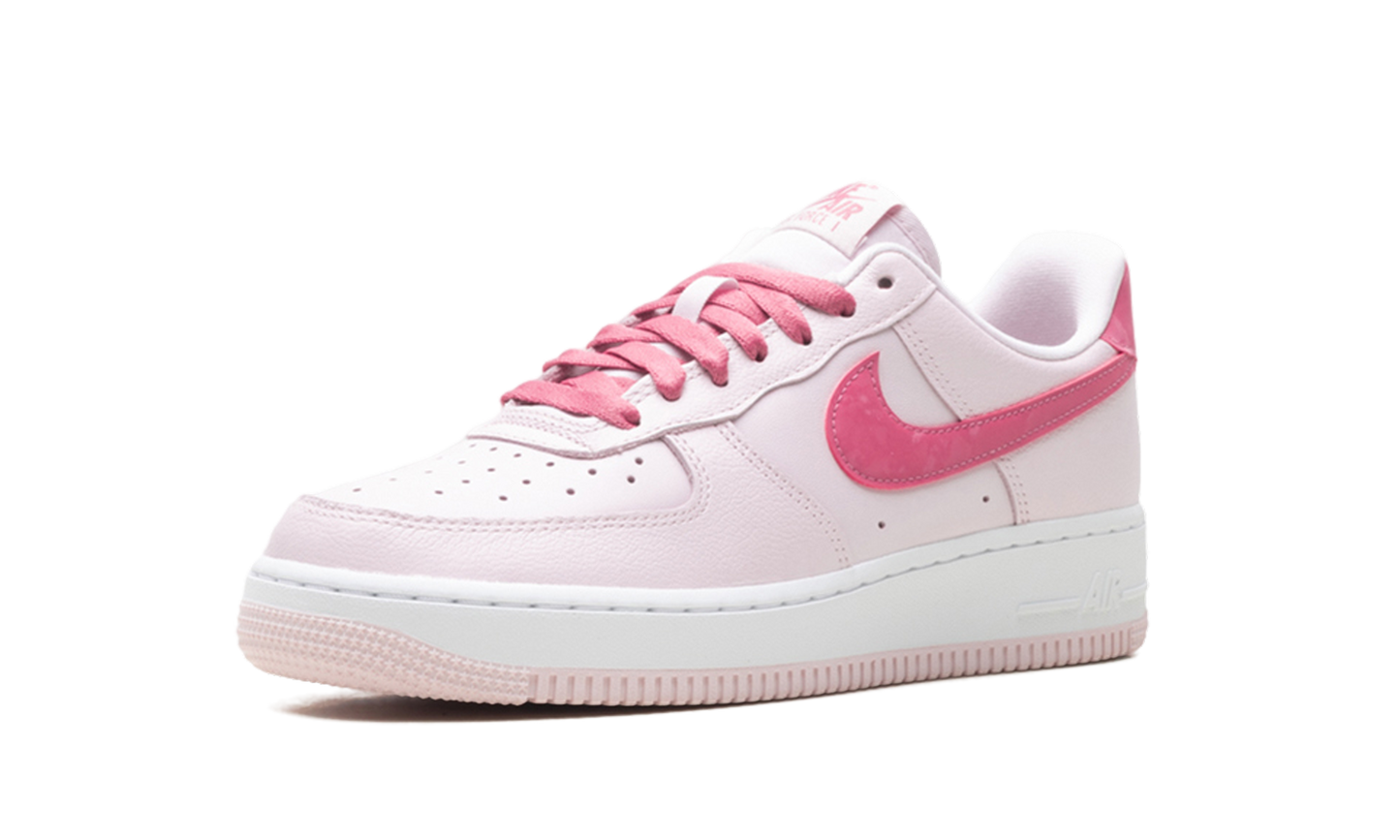 Nike Air Force 1 Low WMNS Valentine's Day (2026) IO8755 600