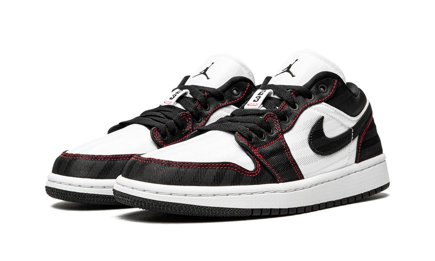 AIR JORDAN 1 LO SE UTL WMNS White / Black / Red DD9337 106