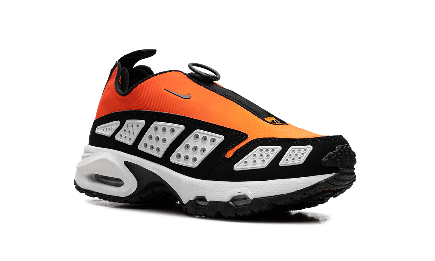 Nike Air Max Sunder WMNS "Bright Crimson" HJ8080 600
