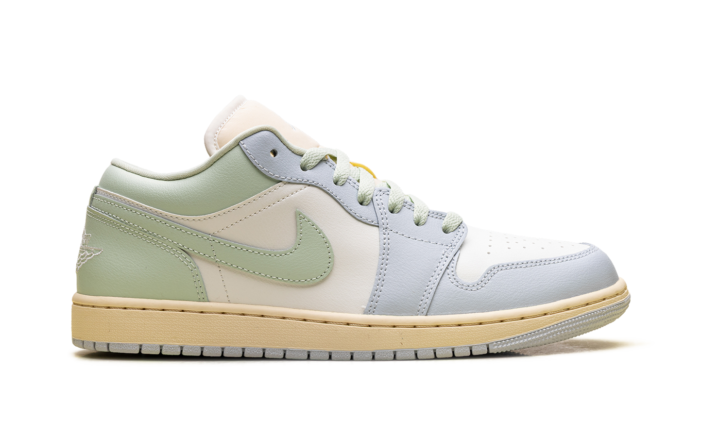 Air Jordan 1 Low WMNS Sail Jade Aura DC0774 108