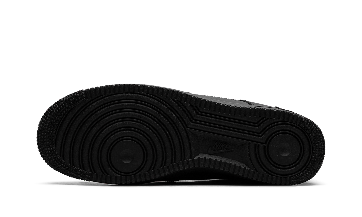 Nike Air Force 1 '07 LV8 "Triple Black Ripstop" IH4452 001