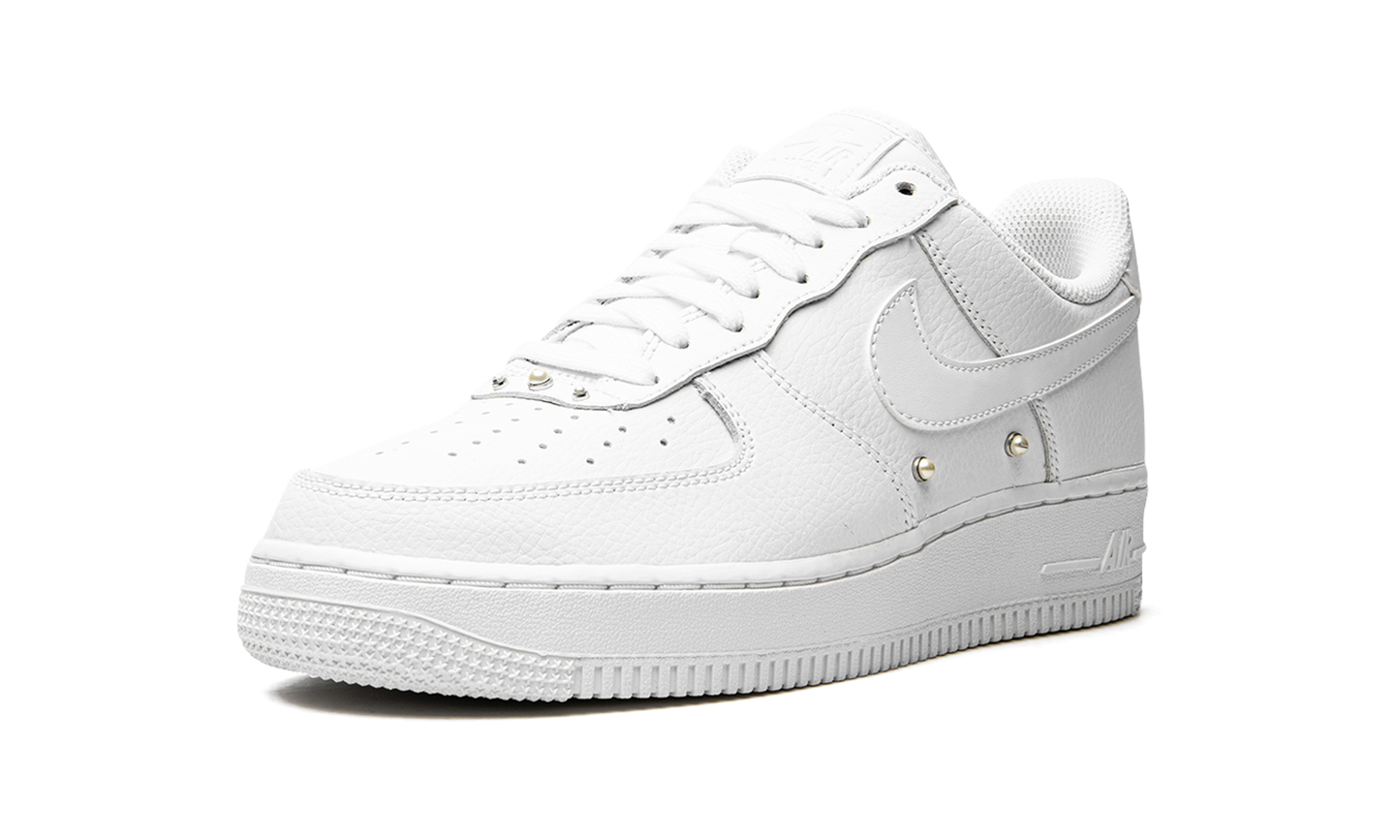 Nike AIR FORCE 1 LO MNS WMNS Pearls DQ0231 100