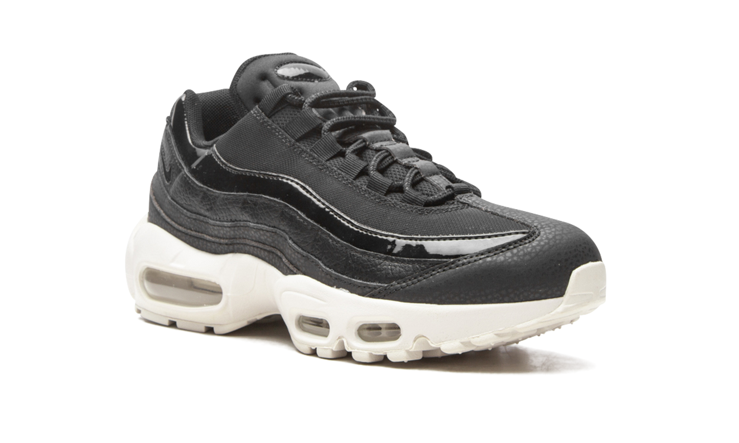 Nike AIR MAX 95 SE MNS WMNS AQ4138 001