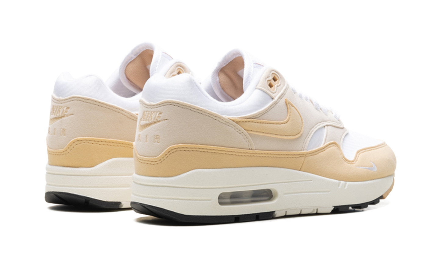 Nike Air Max 1 '87 WMNS "Light Orewood Brown" HF1194 100