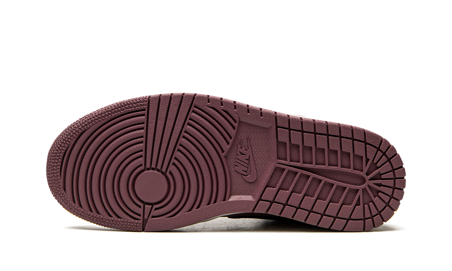 AIR JORDAN 1 Low WMNS Magenta DC7268 500