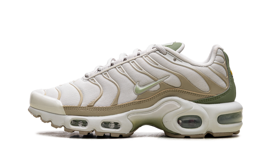 Nike Air Max Plus WMNS "Light Bone / Honeydew / Alligator" DX8954 001