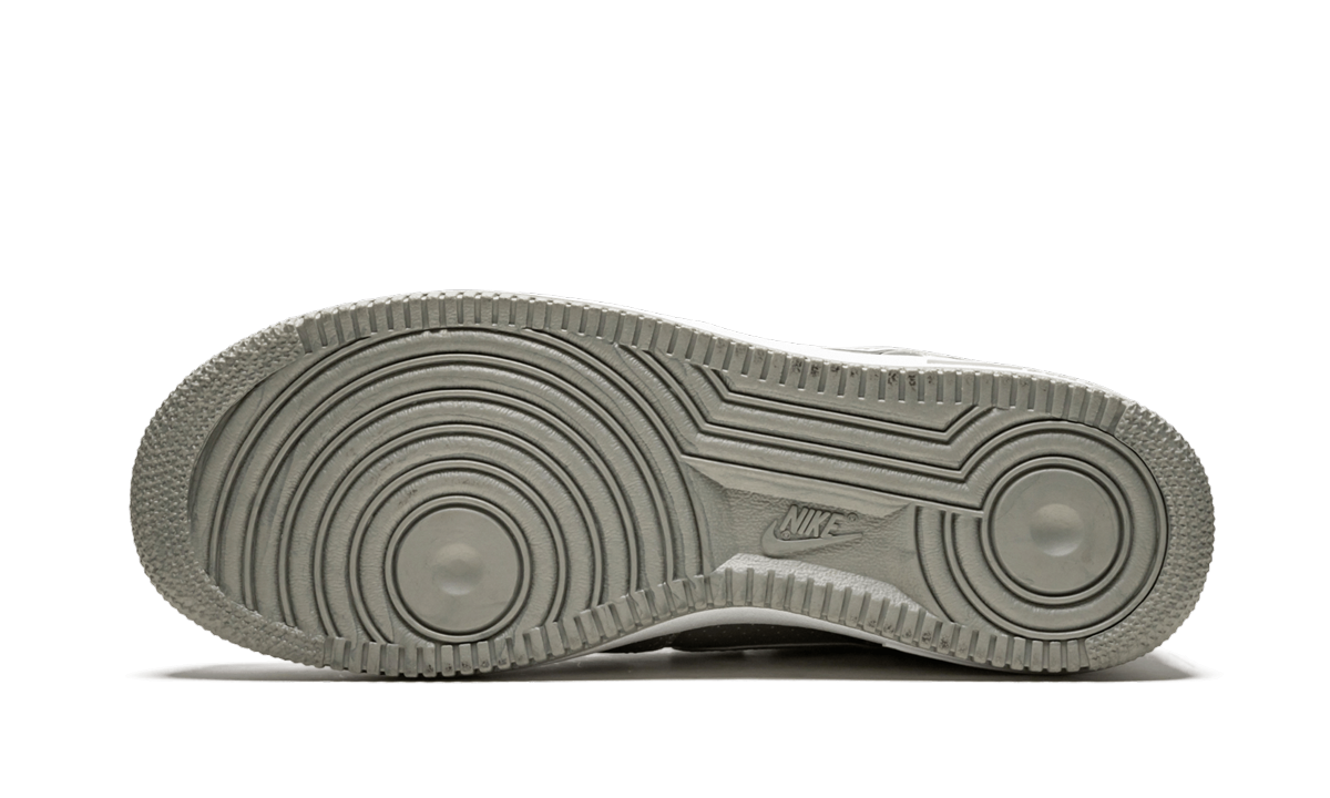 Nike Air Force 1 '07 LV8 718152 013