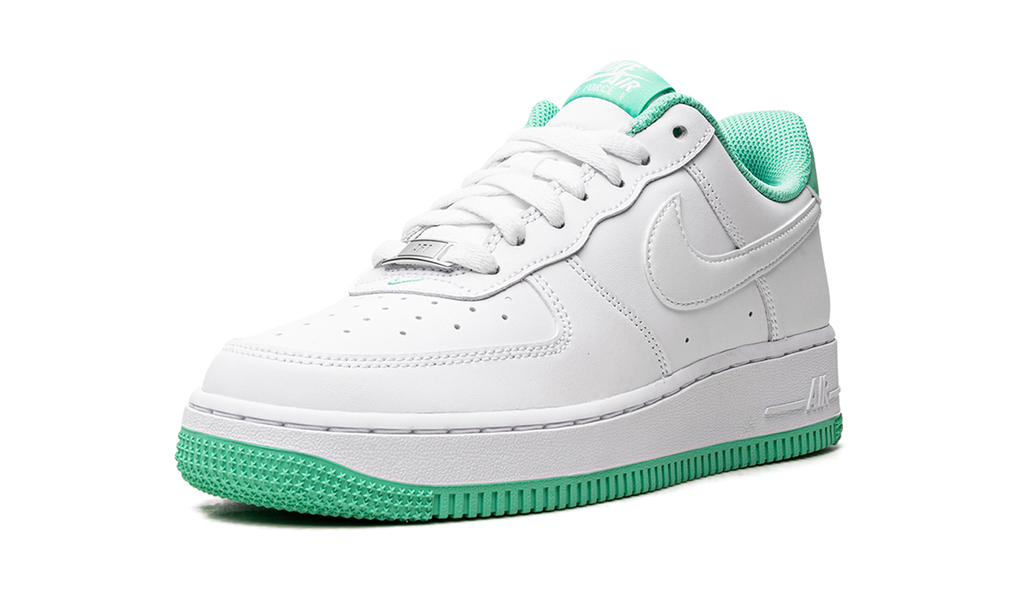 Nike Air Force 1 Low "Mint" DH7561 107
