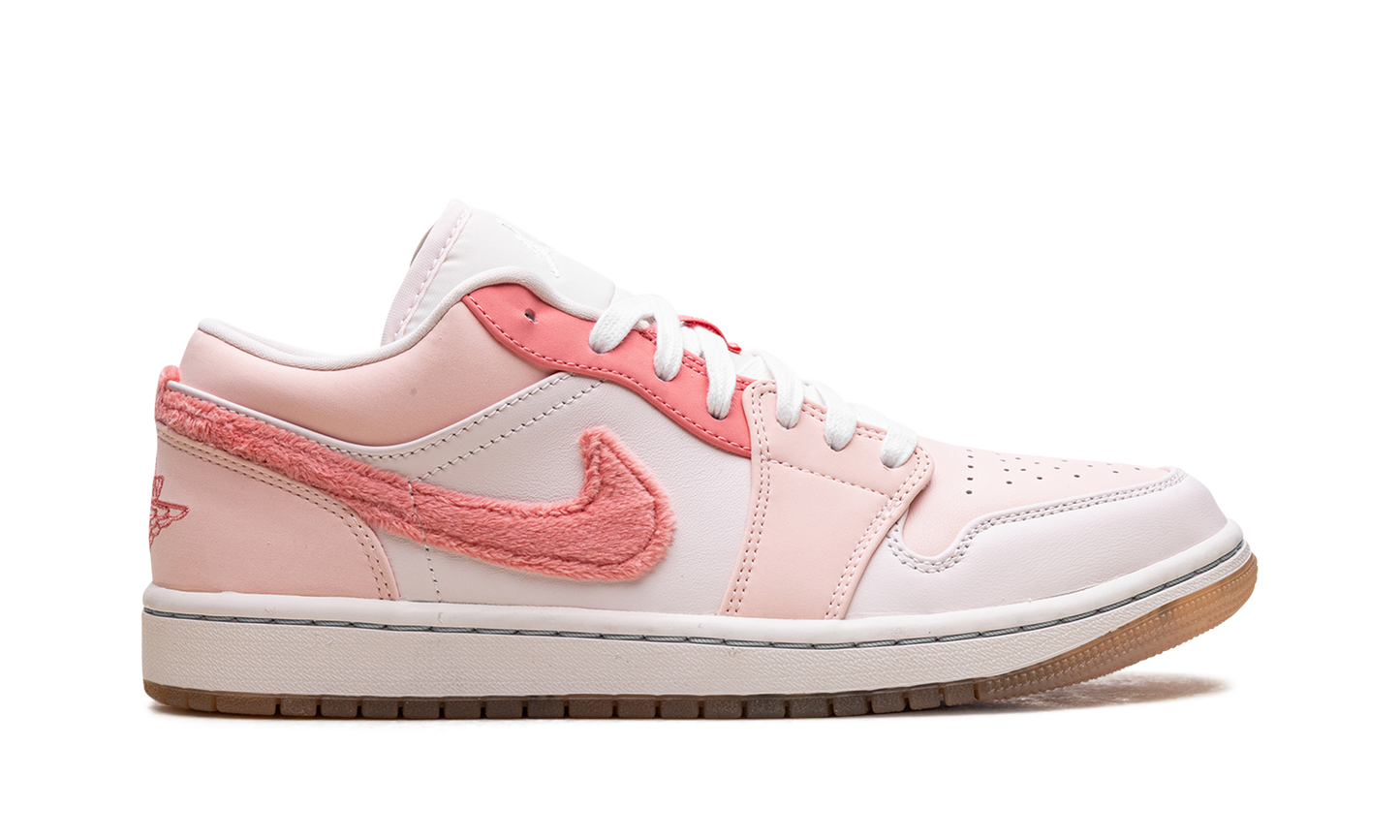 Jordan 1 Low SE WMNS Mighty Swooshers Pink DM5443 666