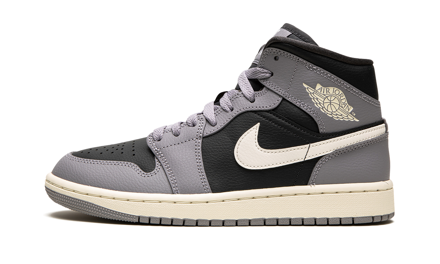 AIR JORDAN 1 MID WMNS CEMENT GREY BQ6472 022