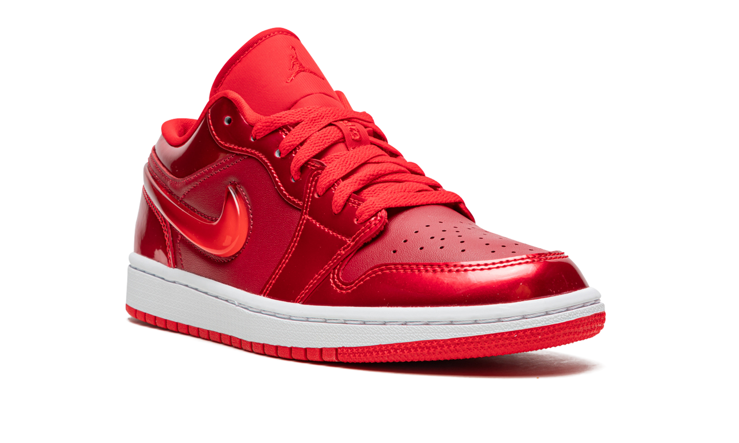 JORDAN 1 Low SE WMNS Pomegranate DH5893 600
