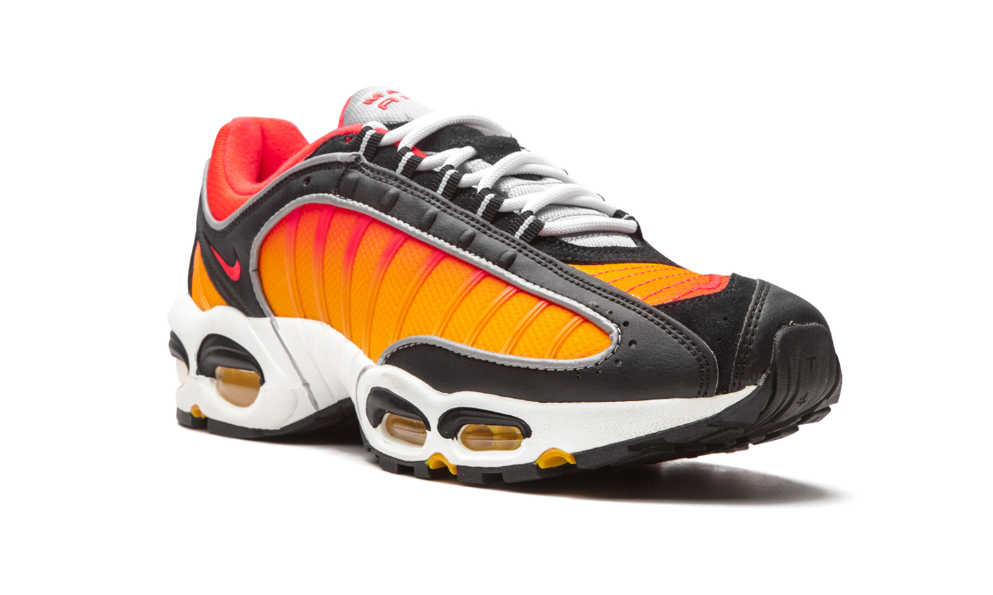 Nike Air Max Tailwind IV "Sunset" CN9658 001