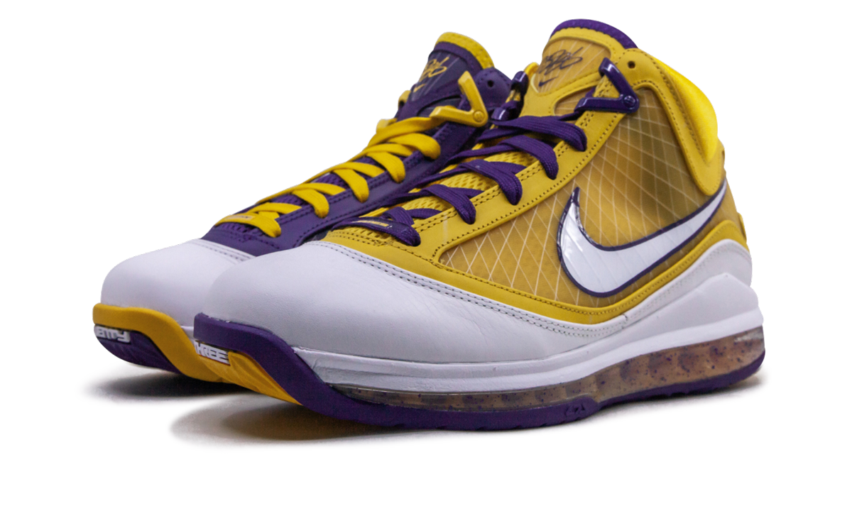 Nike Air Max Lebron 7 "Media Day" CW2300 500