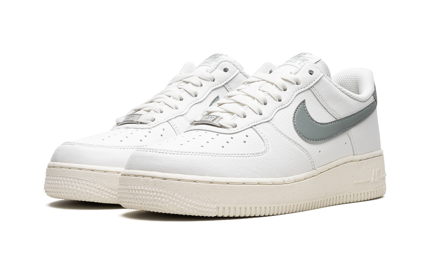 Nike AIR FORCE 1 '07 NEXT NATURE MNS WMNS Mica Green DN1430 107