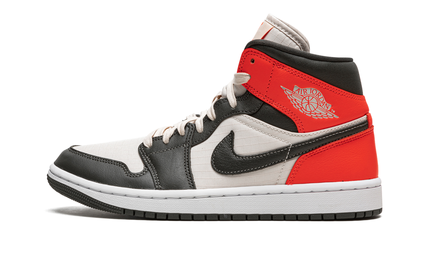 AIR JORDAN 1 MID SE WMNS Newsprint DQ6078 100