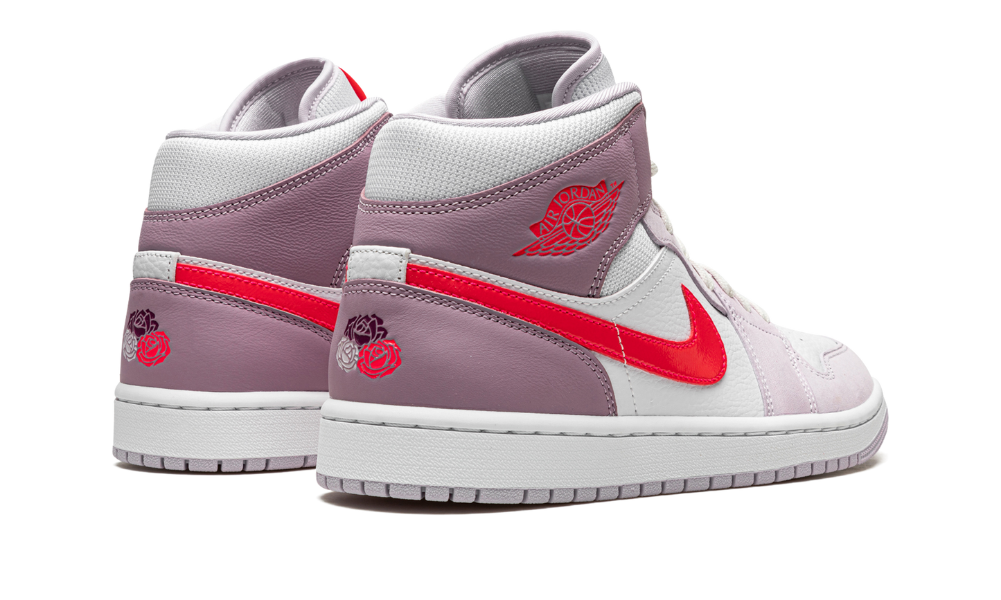 AIR JORDAN 1 MID WMNS Valentine’s Day 2022 DR0174 500