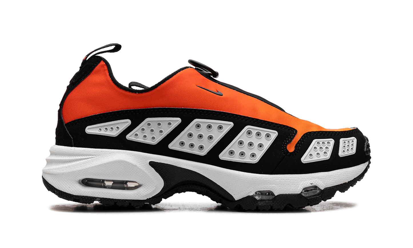 Nike Air Max Sunder WMNS "Bright Crimson" HJ8080 600