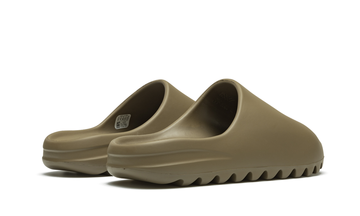 Yeezy Slide "Earth Brown" FV8425