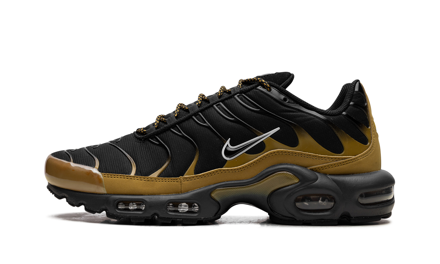 Nike AIR MAX PLUS "Black" FB9722-700