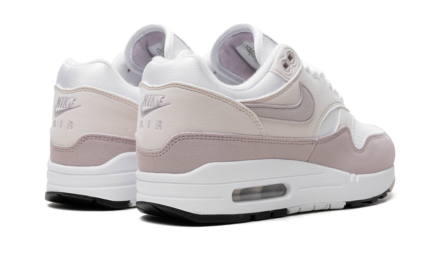 Nike Wmns Air Max 1 "Platinum Violet" DZ2628 106