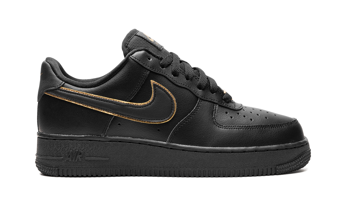 Nike AIR FORCE 1 '07 ESSENTIAL WMNS