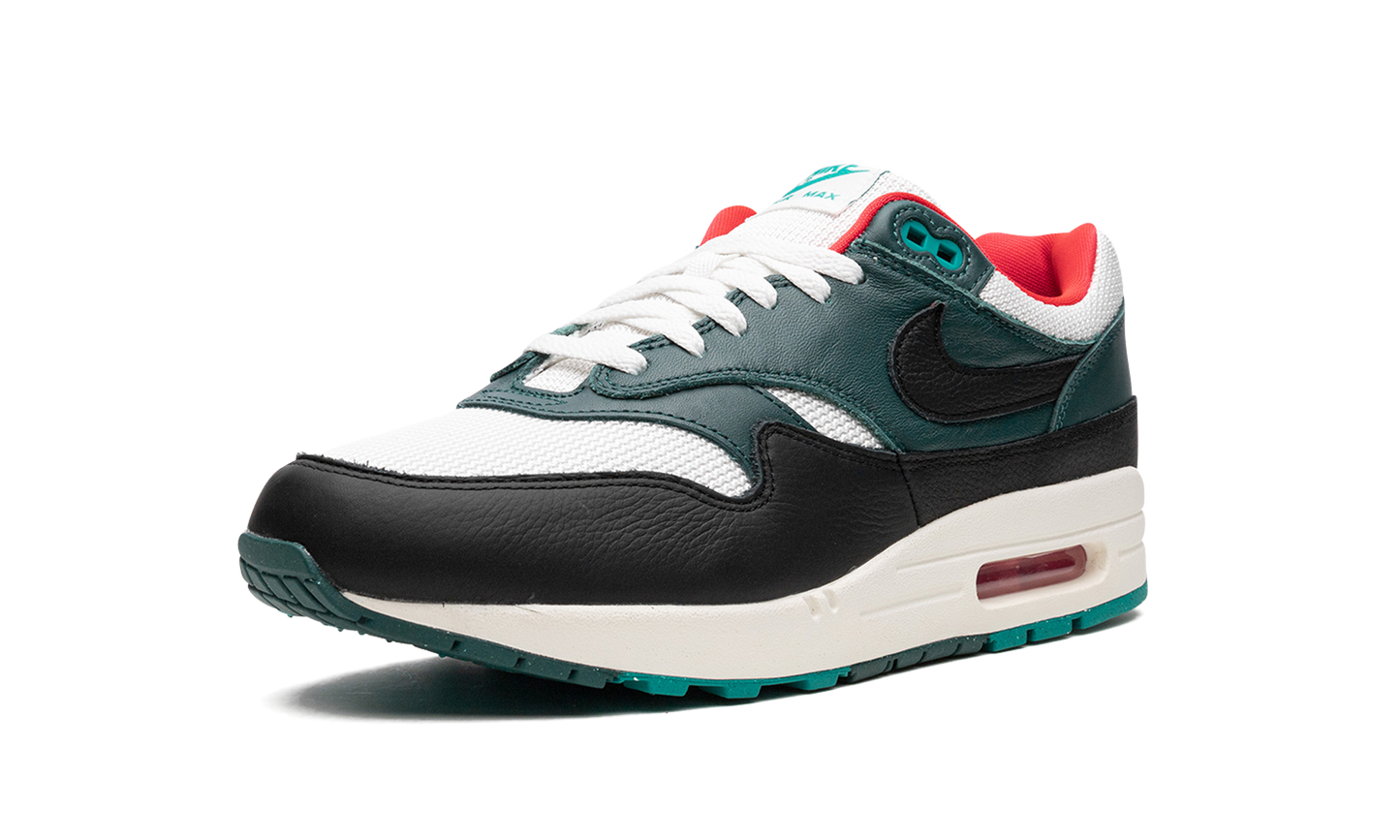 Nike Air Max 1 "LeBron James x Liverpool" FB8914 100