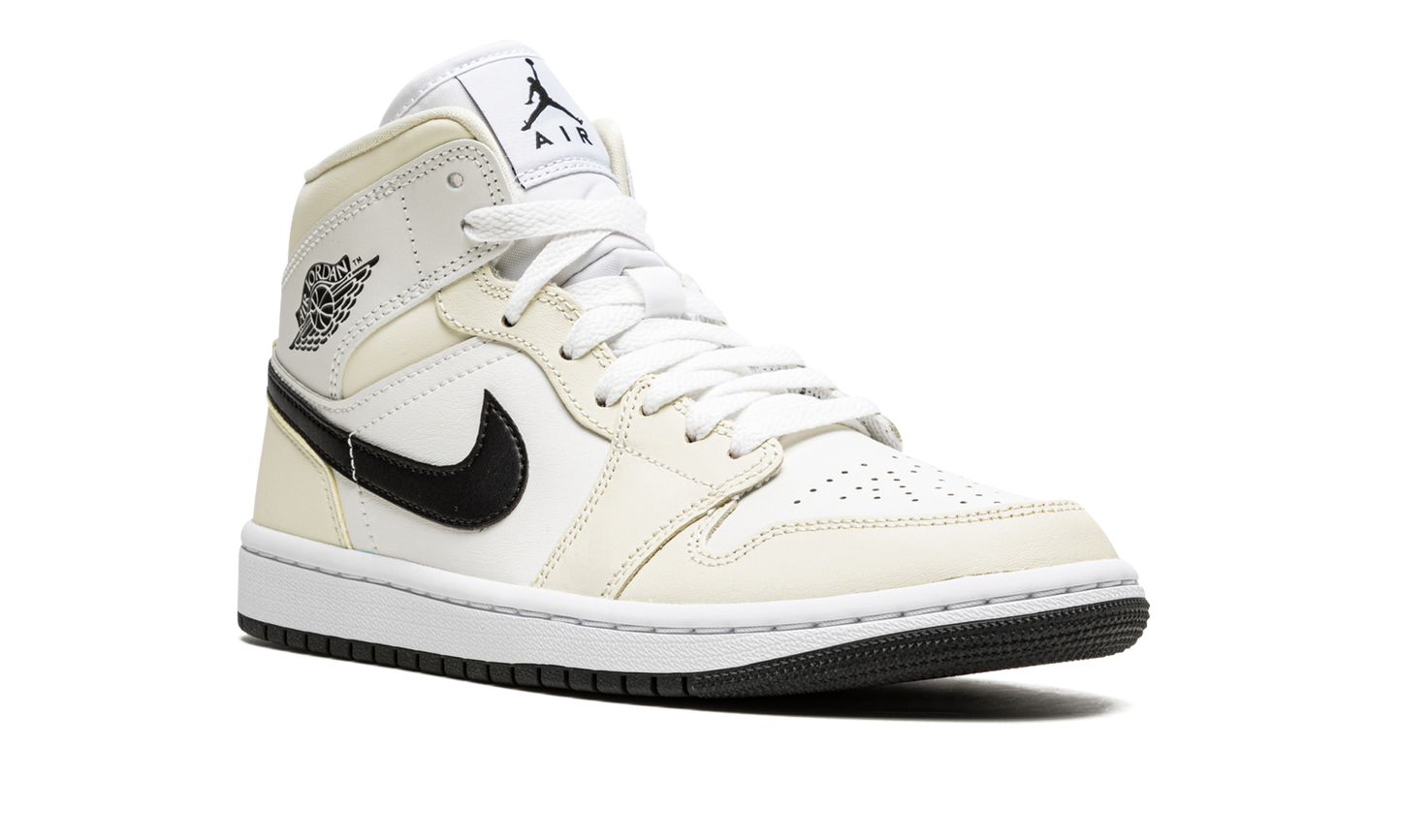 AIR JORDAN 1 MID WMNS Coconut Milk BQ6472 121