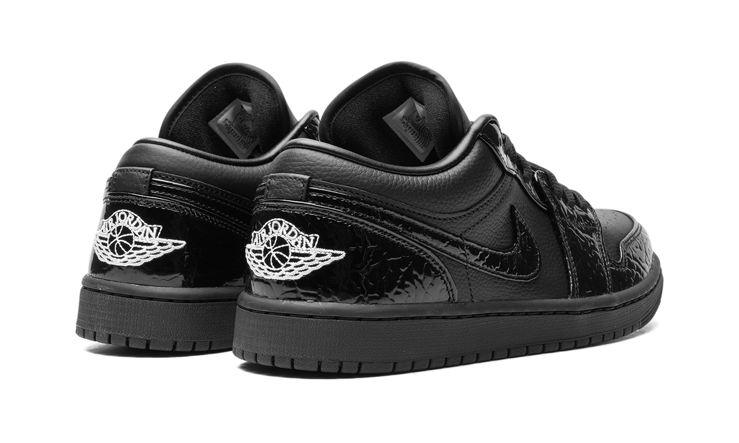 Air Jordan 1 WMNS Black Croc HJ7743 010