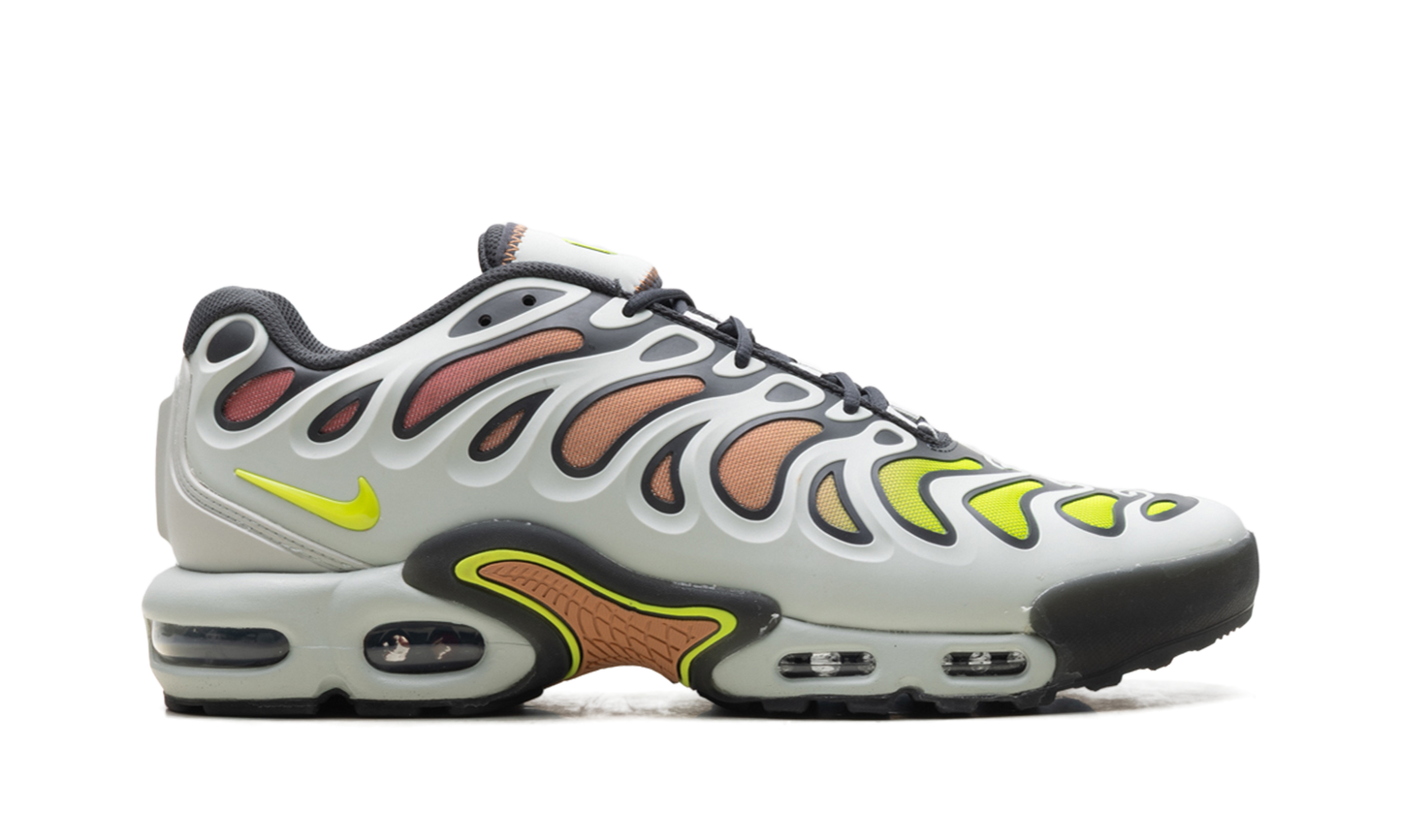 Nike Air Max Plus Drift "Light Silver / Volt" FD4290 009