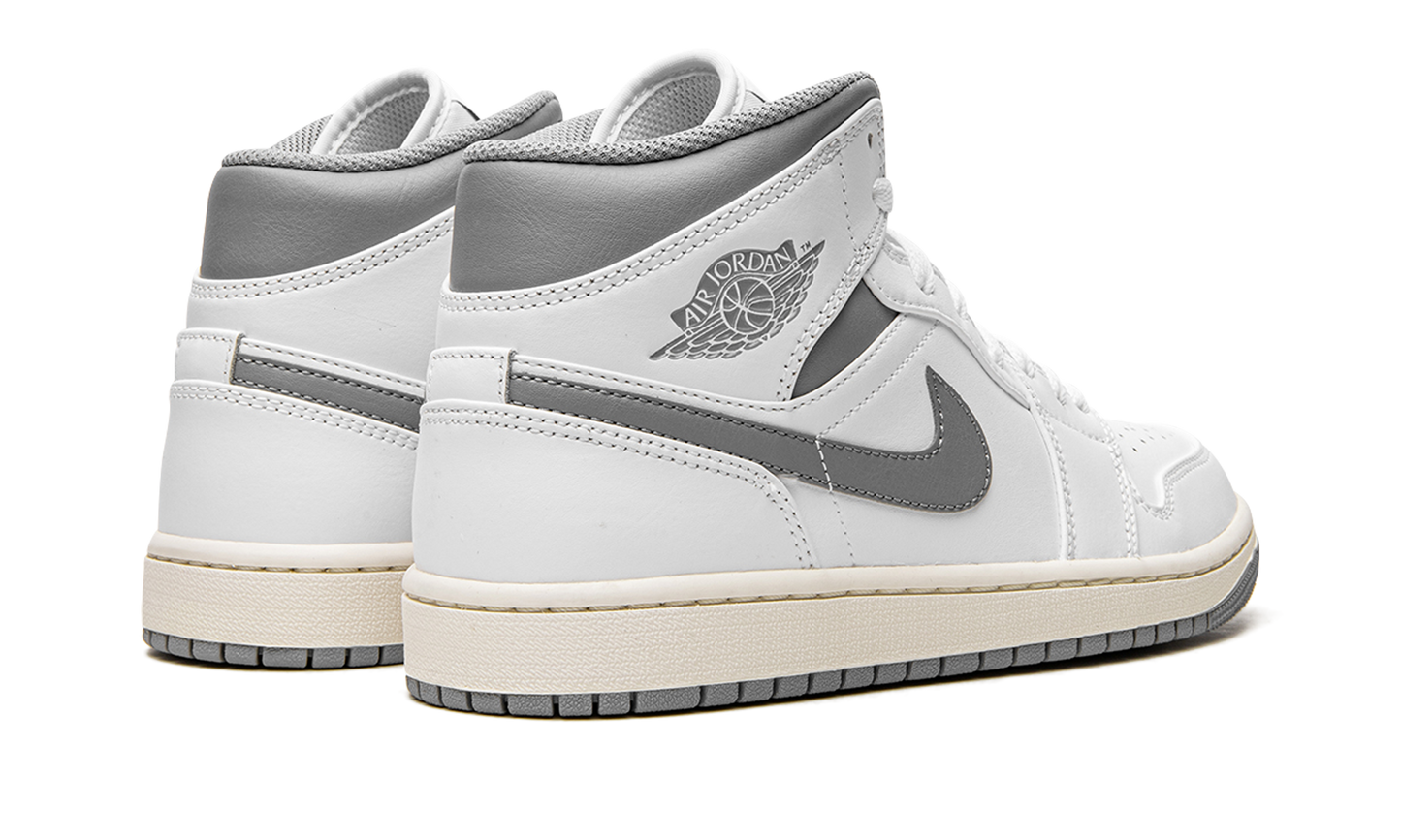 Air Jordan 1 Mid White / Stealth Grey 554724 135