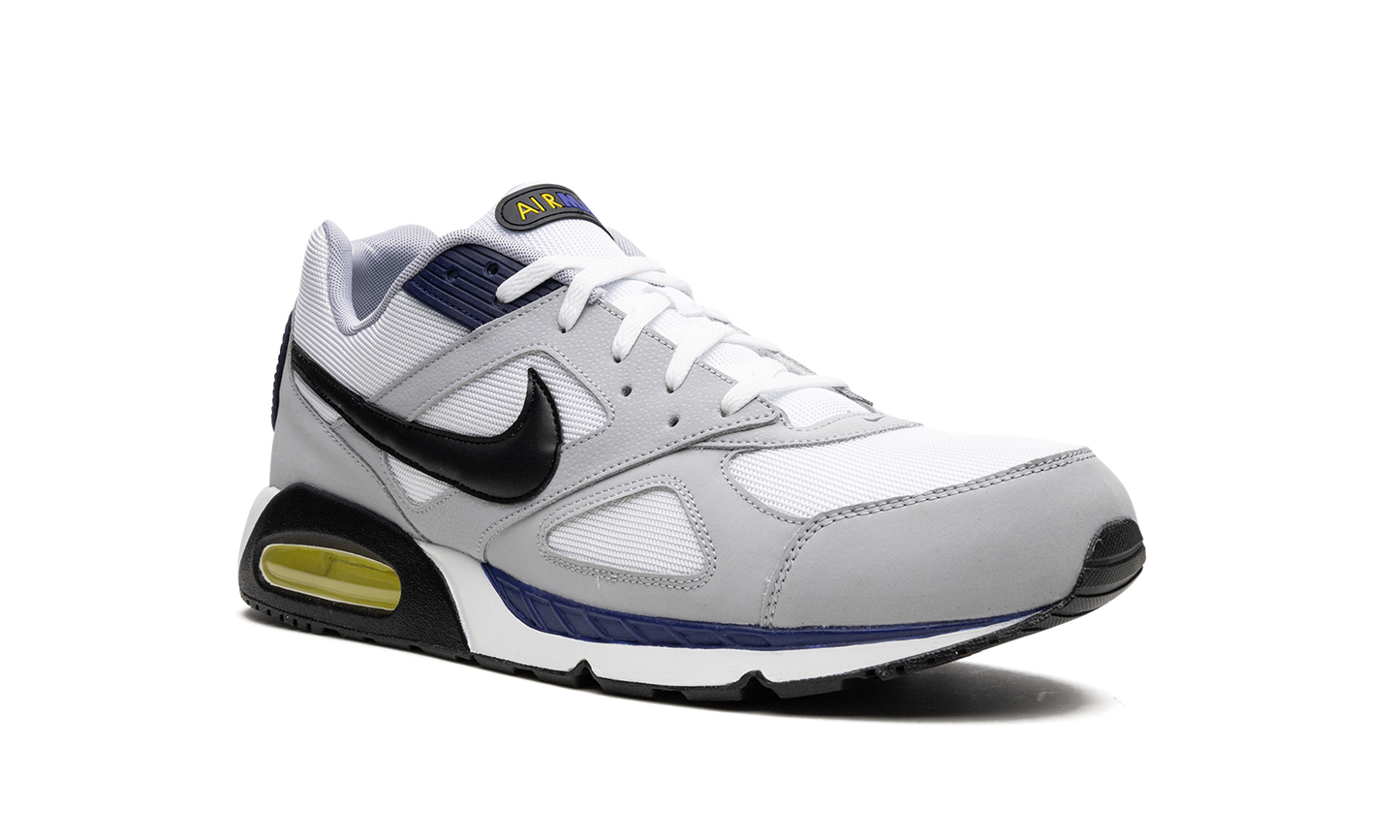 Nike Air Max IVO 580518 102