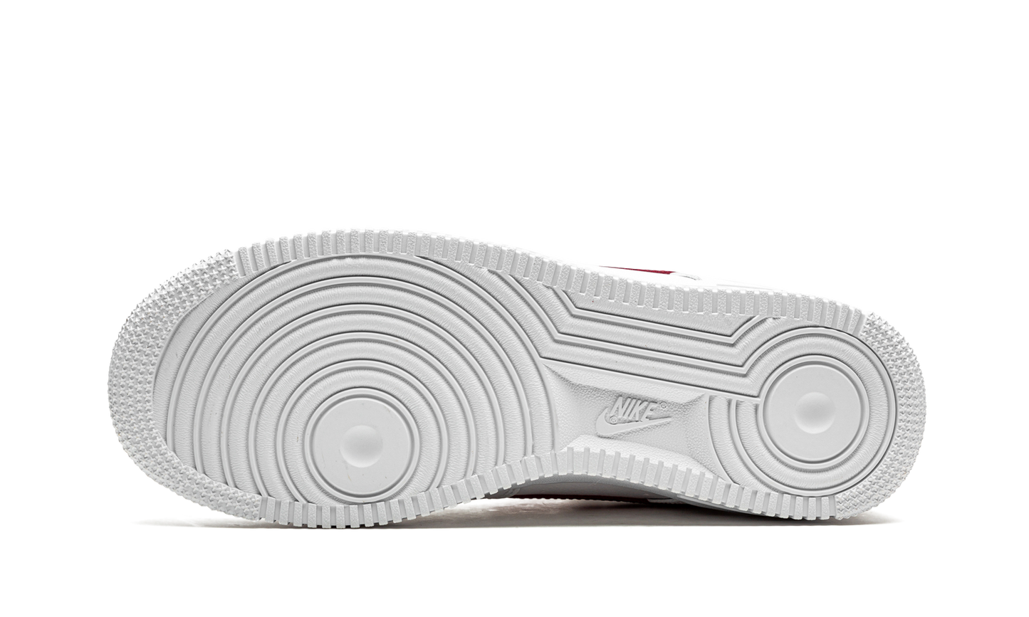 Nike AIR FORCE 1 LO ESSENTIAL MNS WMNS White / Gym Red