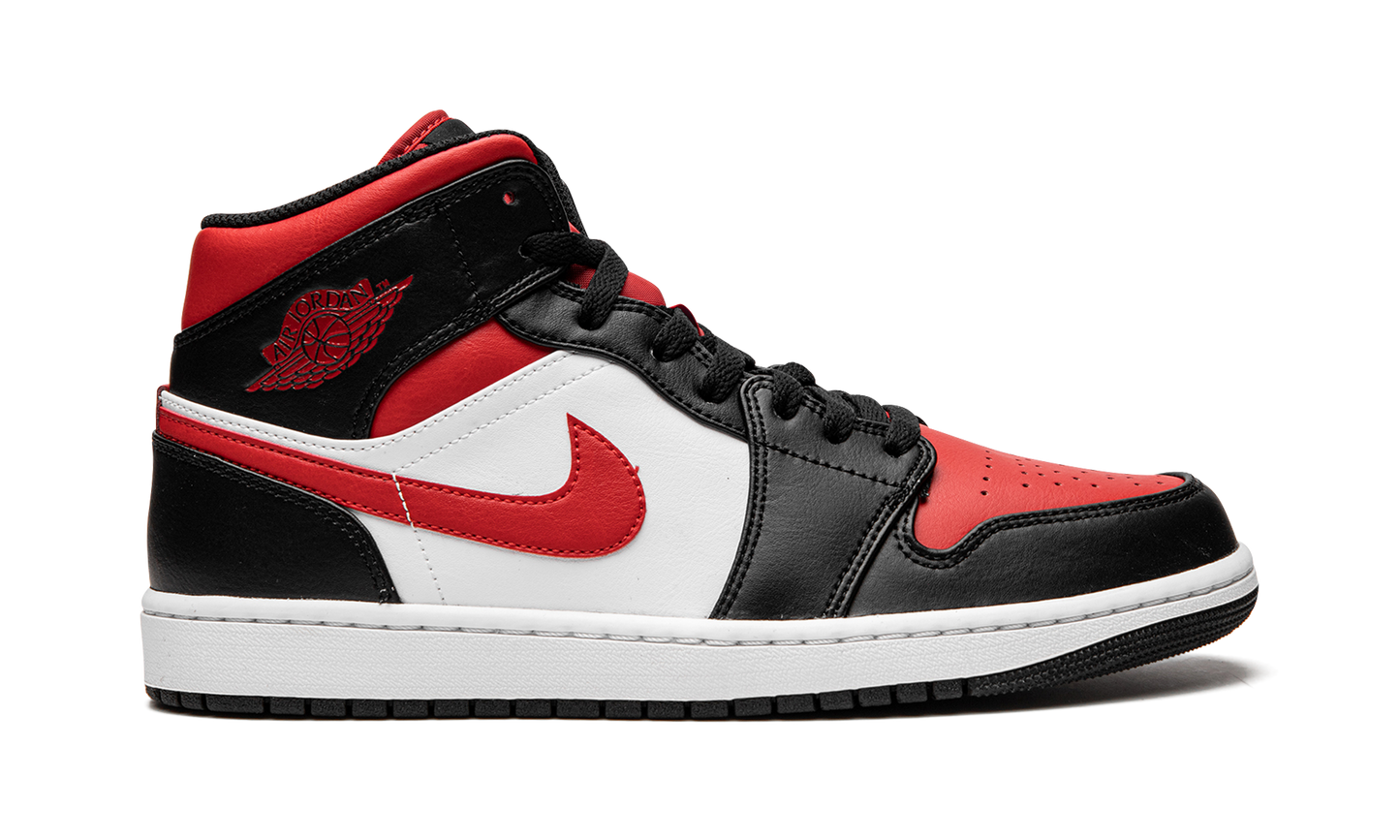 Air Jordan 1 Mid Bred Toe 554724 079