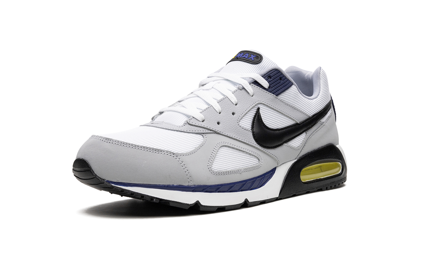 Nike Air Max IVO 580518 102