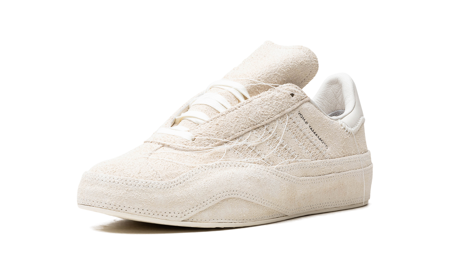 Adidas Gazelle "OFF WHITE/OFF WHITE/OFF WHITE" FZ6404