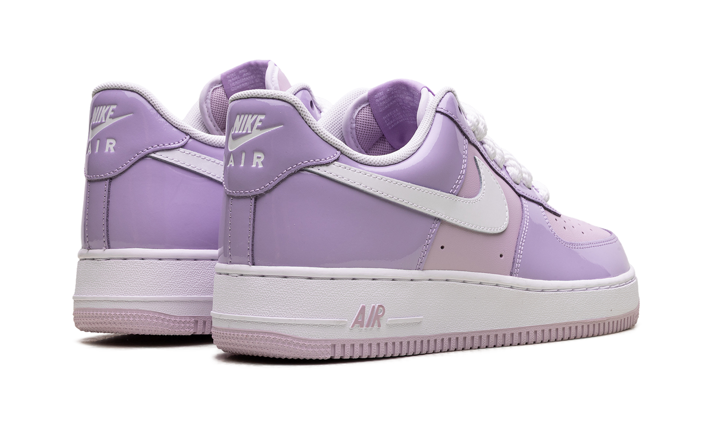 Nike Air Force 1 Low '07 LV8 "Hydrangeas Patent" HV9405 500