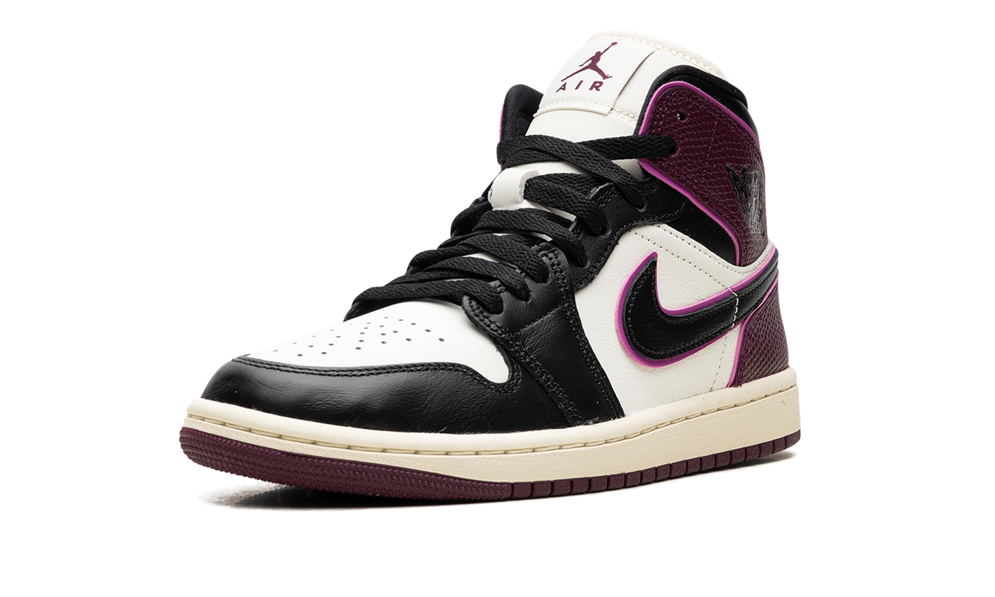 Air Jordan 1 Bordeaux FQ7818 101
