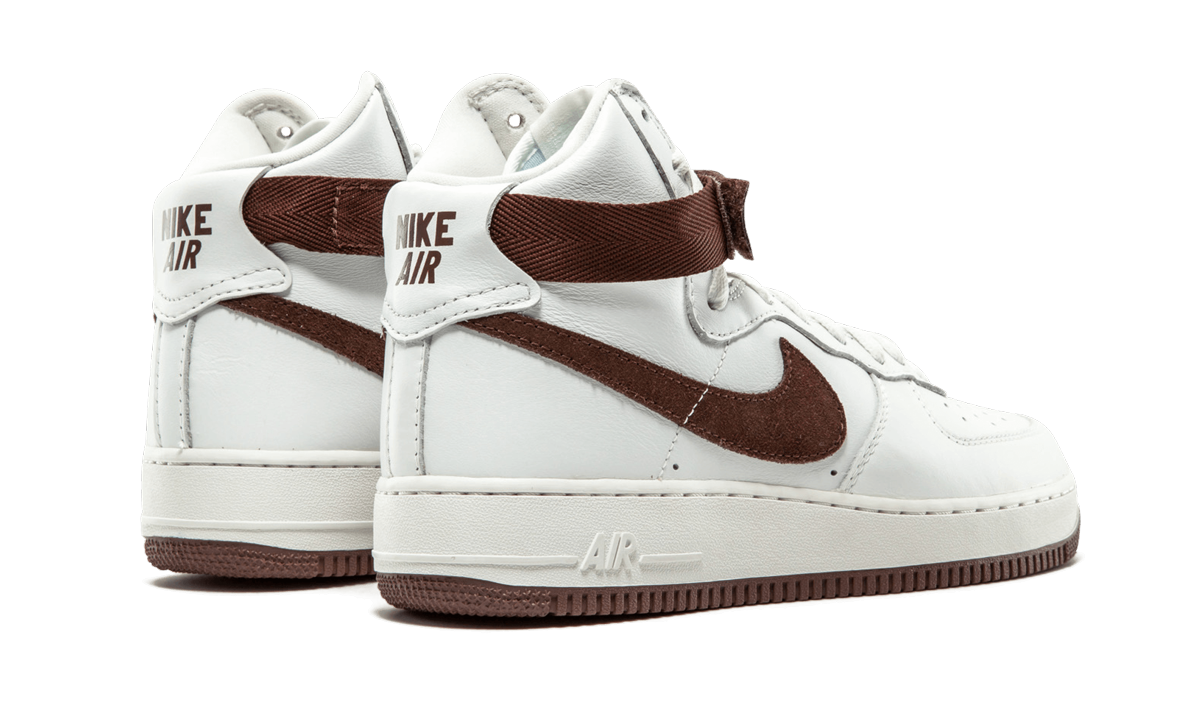Nike Air Force 1 HI Retro QS 743546 102