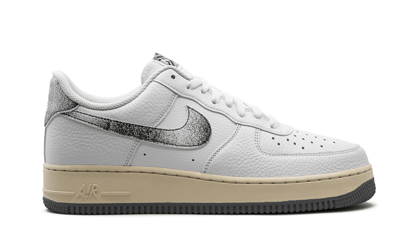 Nike Air Force 1 Low "Classics" DV7183 100