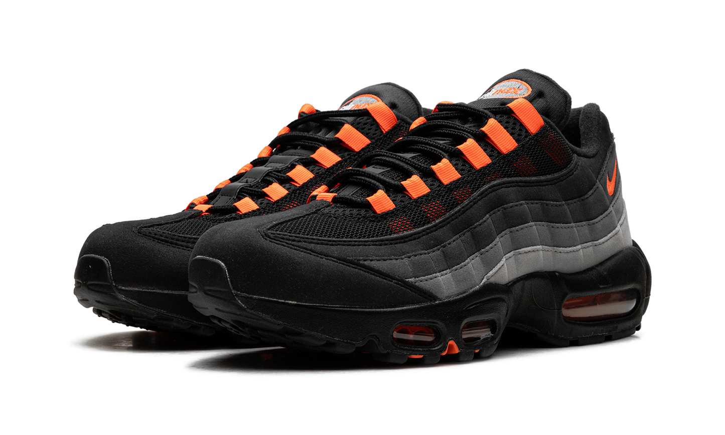 Nike AIr Max 95 "Black Hyper Crimson" FV4710 002