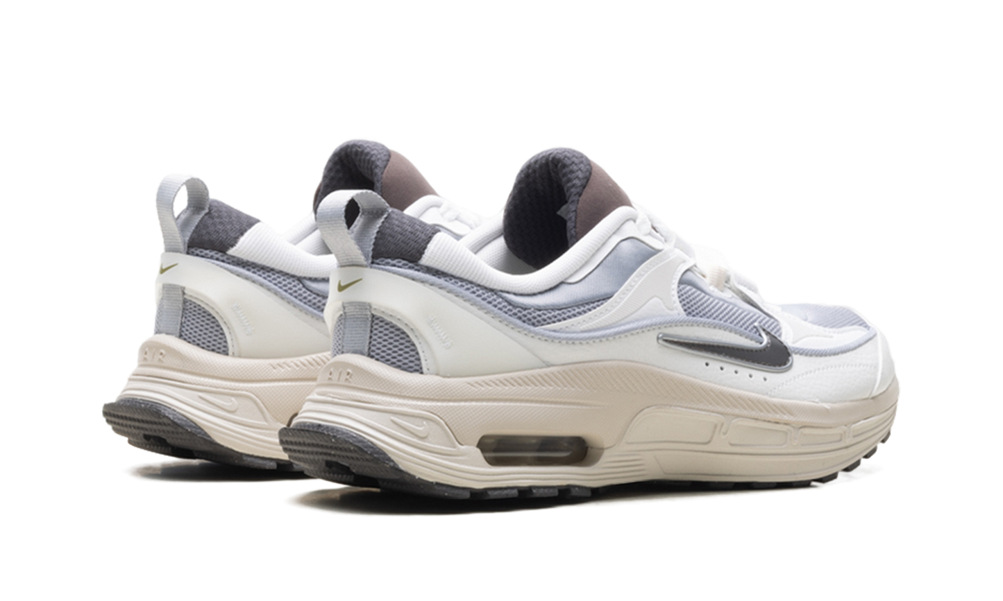 Nike Air Max Bliss WMNS "Next Nature Wolf Grey Summit White" DZ4707 001