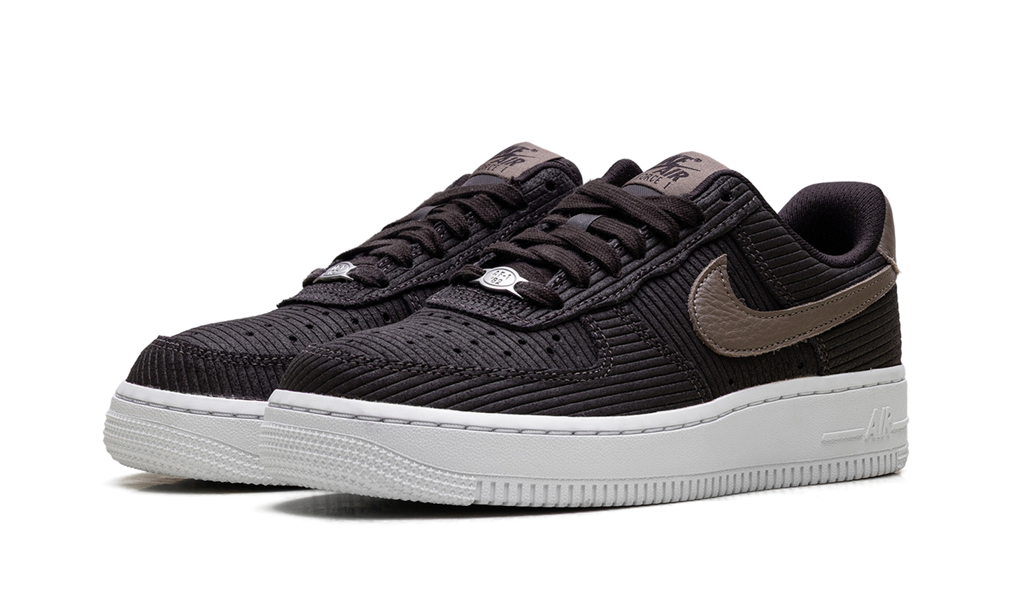 Nike Air Force 1 '07 WMNS Corduroy Velvet Brown IM6533 200