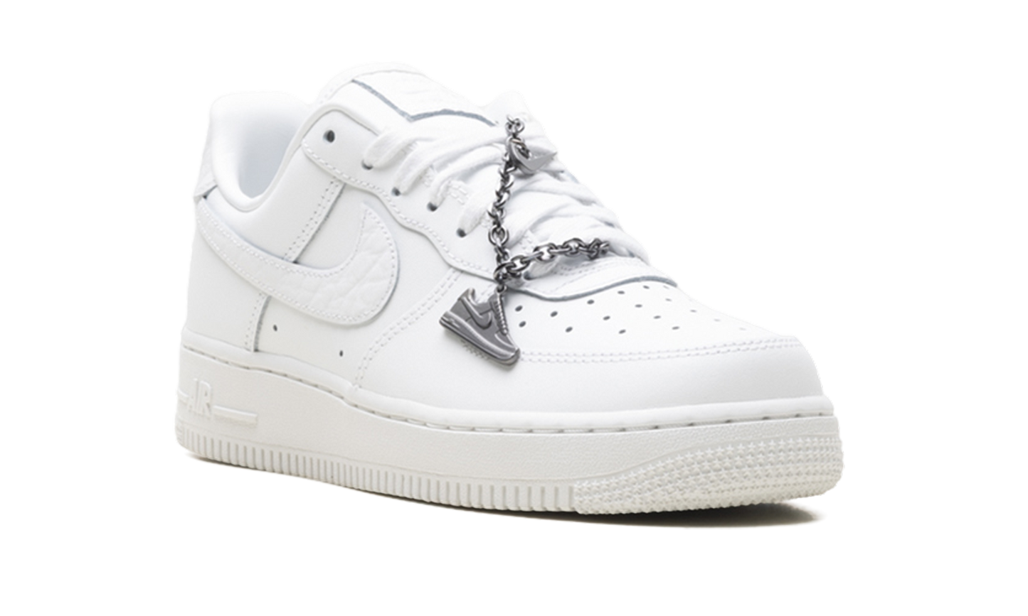 Nike Air Force 1 '07 Low WMNS Summit White Mini Charm IM6485 121