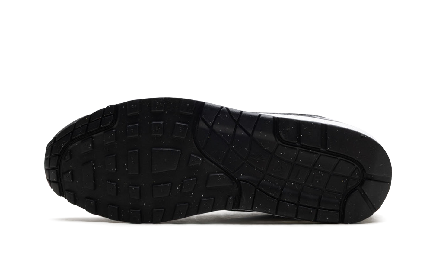 Nike Air Max 1 Essential "White Pure Platinum Black" FZ5808 102