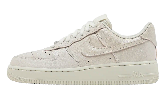 Nike Air Force 1 Low '07 SE WMNS Sail Glittery Suede HQ3499 100