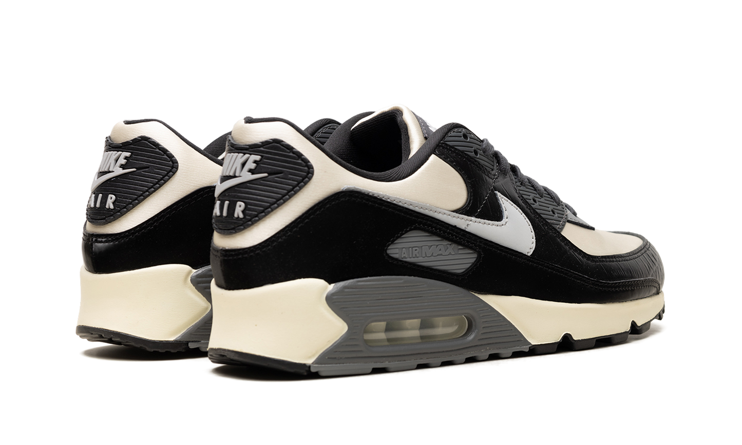 Nike Nike Air Max 90 "Croc - Coconut Milk / Black" IO4468 100